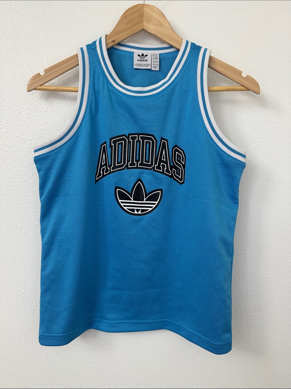 Adidas size Medium Youth- Blue Mesh & Lined Basketball Jersey - Logo - Like New!